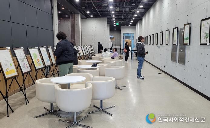 안동시, 성인문해교육 시화전 ‘어머니의 시간’ 개최